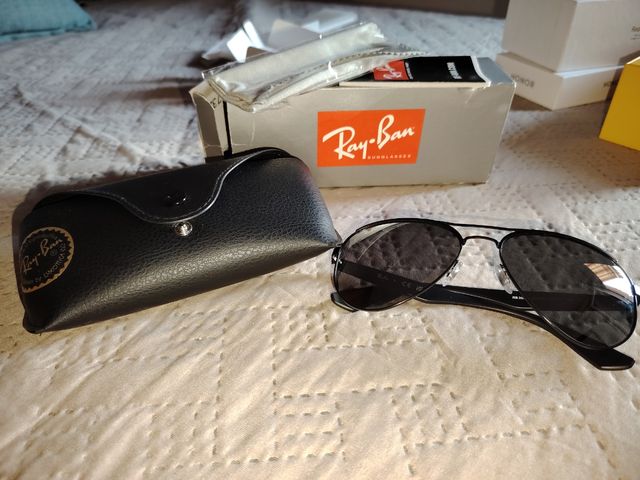 Ray-Ban Aviator nero.
Qualcosa di negoziabile.