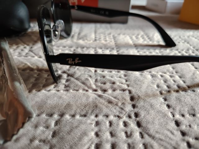 Ray-Ban Aviator nero.
Qualcosa di negoziabile.