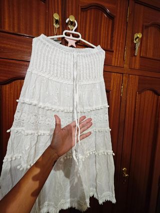 Falda blanca boho