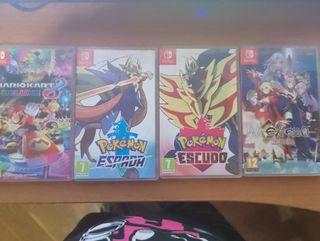 Nintendo Switch Amarilla - Eevee