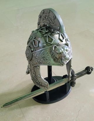 Casco y espada gladiador