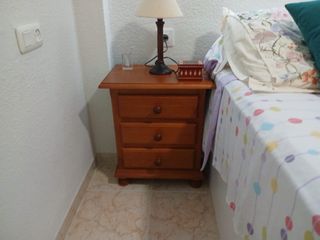 5 mesitas de noche de madera