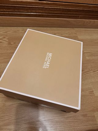 Tacones Michael Kors brillantes