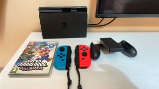 Nintendo Switch OLED - Juego Super Mario Bros. Won