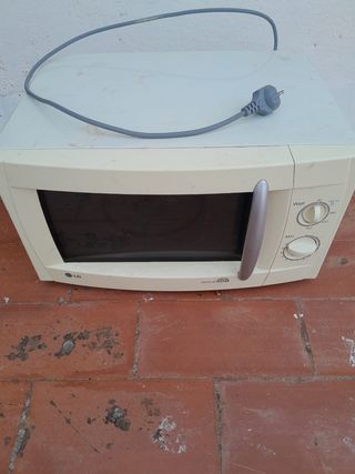 Microondas LG WaveDom - usado
