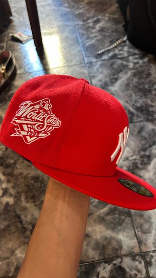 Gorra New Era roja