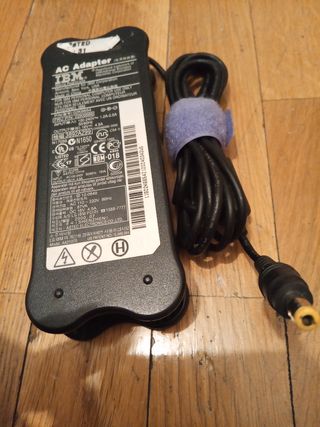 Cargador portátil thinkpad