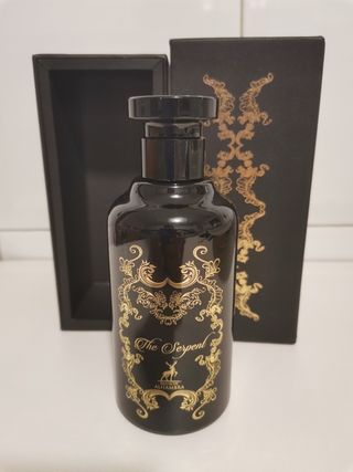 The Serpent - Maison Alhambra  