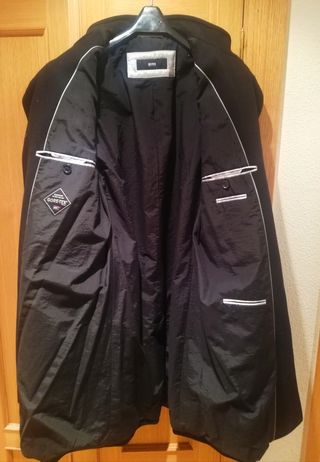 Abrigo Hugo Boss negro