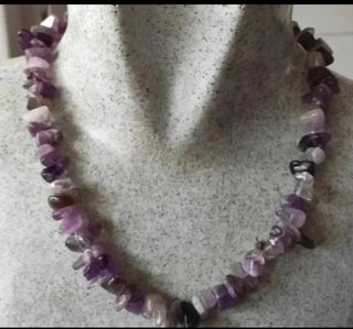 Collares y pulsera piedras preciosas
