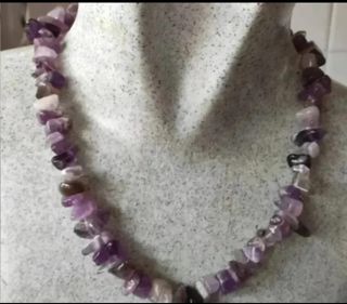 Collares y pulsera piedras preciosas