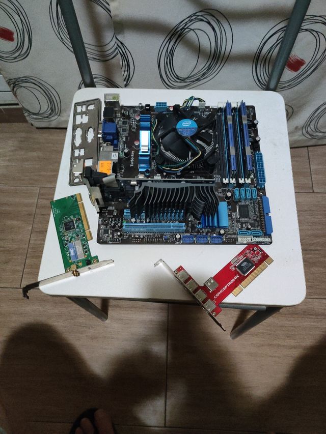 Placa base Asus + componentes