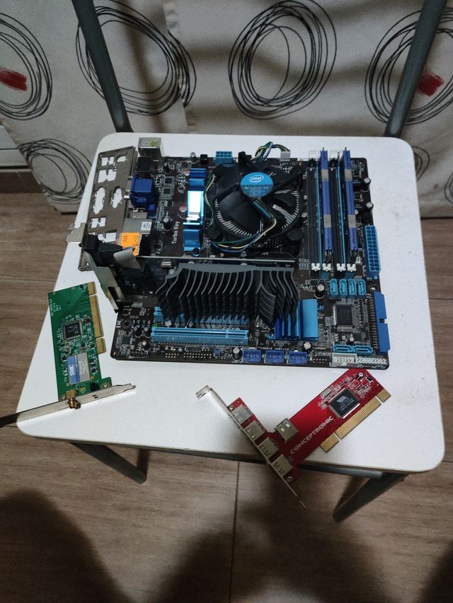 Placa base Asus + componentes