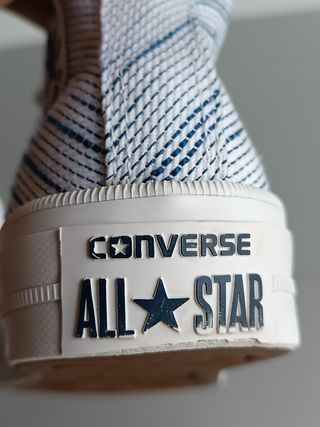 Converse All Star: sneakers bianche e blu