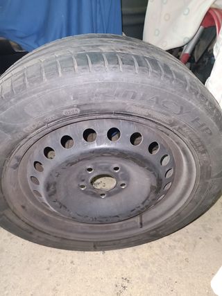 Rueda con poco uso