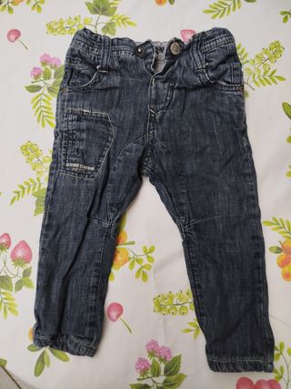 Lote 6 pantalones vaqueros niño