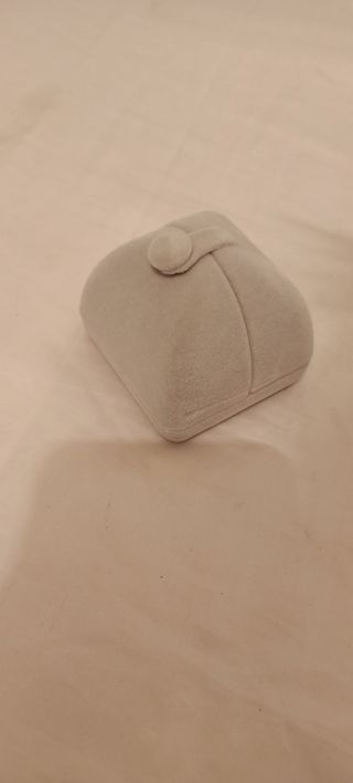 Caja anillo terciopelo - Gris