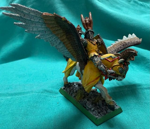 Líder supremo del ejército Bretoniano de Warhammer