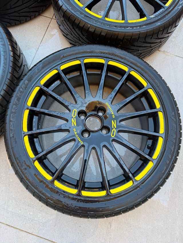 Llantas OZ Racing 18 4 tornillos
