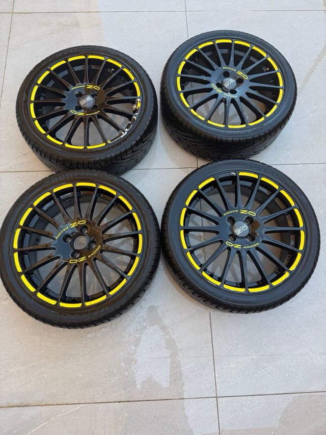 Llantas OZ Racing 18 4 tornillos