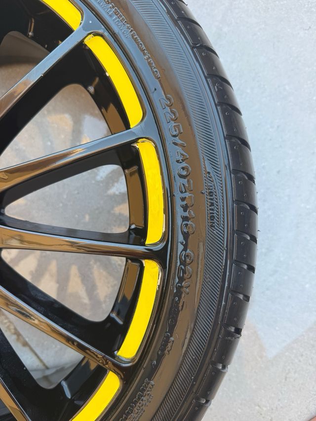 Llantas OZ Racing 18 4 tornillos