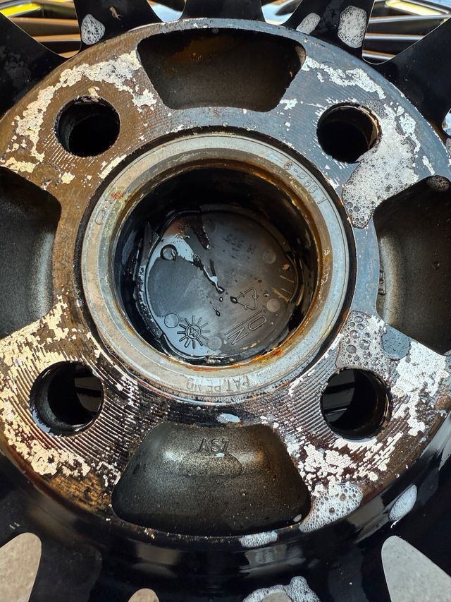 Llantas OZ Racing 18 4 tornillos