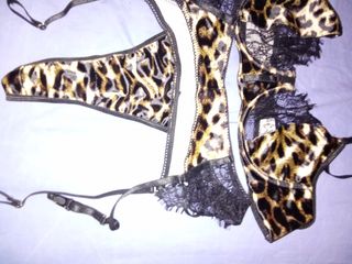 Lencería leopardo sexy