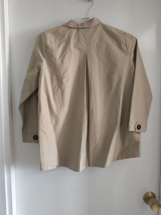 Gabardina beige 