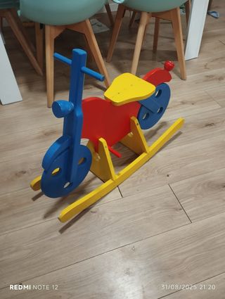 Moto balancín madera infantil
