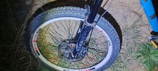 Bicicleta DH/Enduro/Freeride
