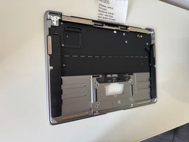 Tastiera Apple MacBook Air M1 A2337