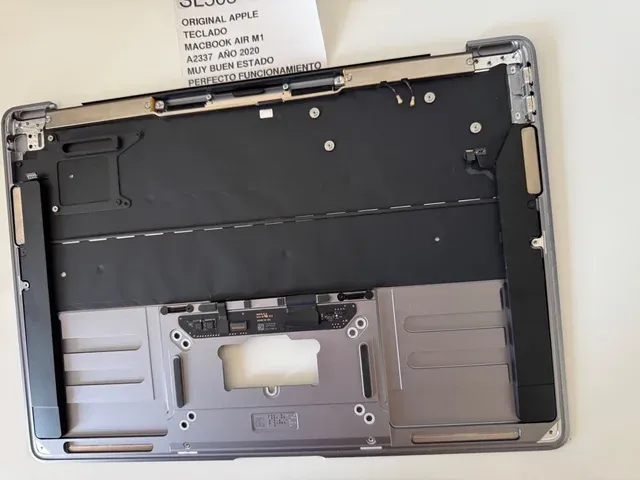 Tastiera Apple MacBook Air M1 A2337