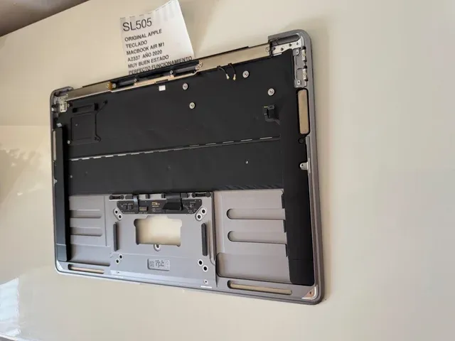 Tastiera Apple MacBook Air M1 A2337