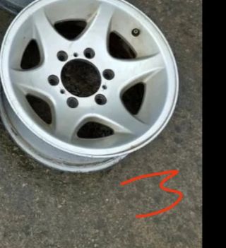 3 Llantas Mitsubishi