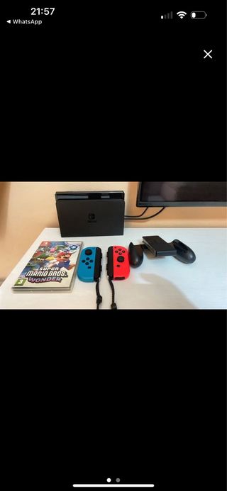 Nintendo Switch OLED + Super Mario Bros. Wonder