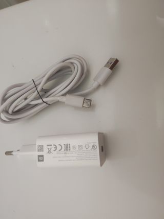 Cargador Xiaomi 20W + Cable USB