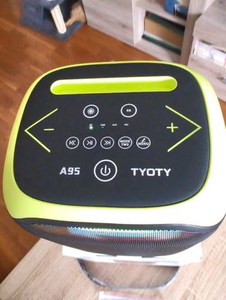 Altavoz Bluetooth TYOTY A95 portátil