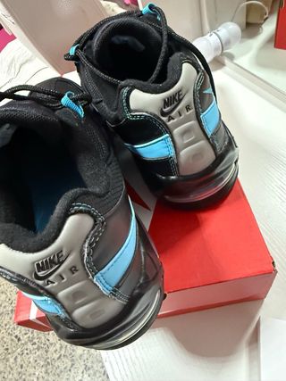 Nike Air Max 95 - Azul y Negro