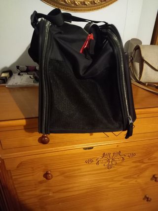 Transportín de viaje negro
