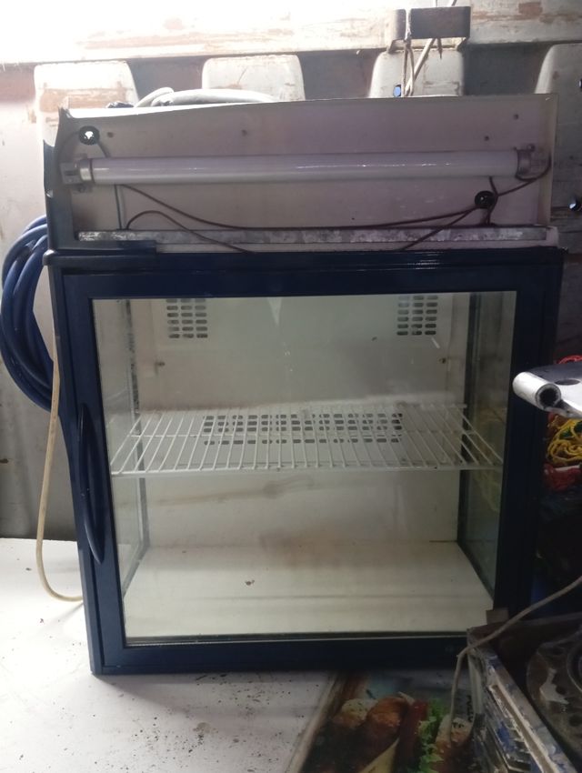 Nevera expositora usada