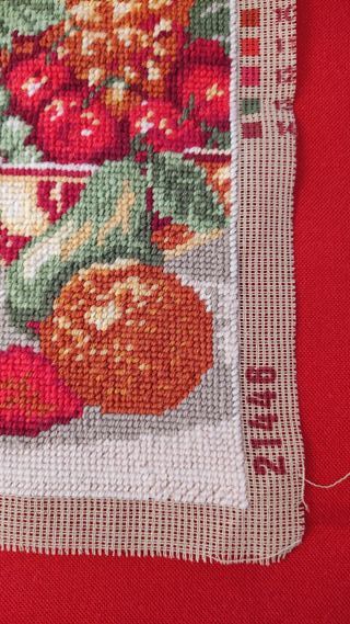 Bordado medio punto bodegón frutas