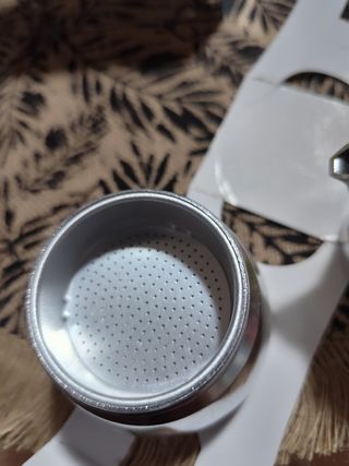 Cafetera italiana amarilla