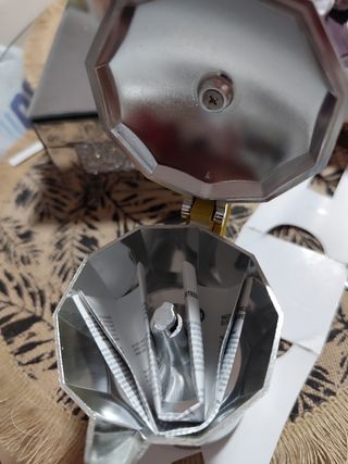 Cafetera italiana amarilla