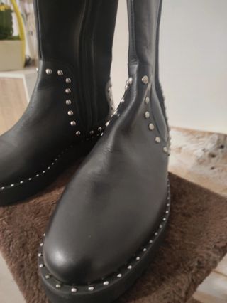 Stivali neri con borchie APEPAZZA N 36