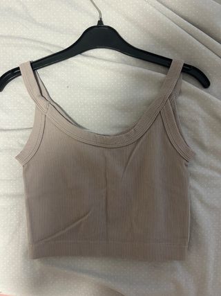 Top tirantes beige - básico