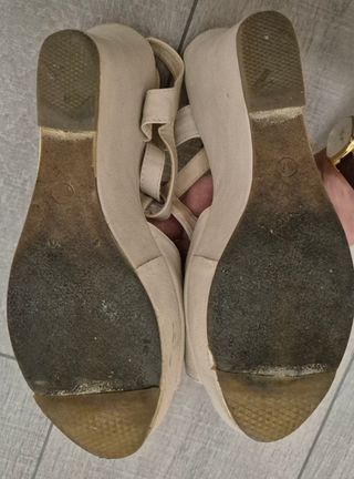 Sandalias plataforma beige