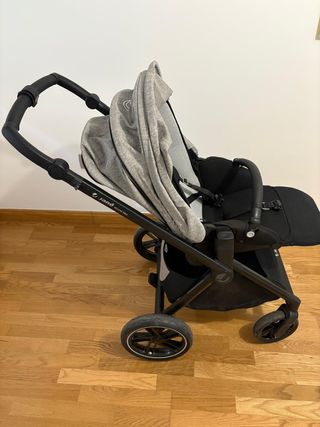 Jane Muum Pro Trio 2024 Gris