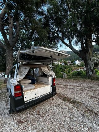 Alquiler Mercedes-Benz Vito 1996