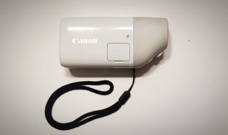Canon PowerShot ZOOM - Cámara digital blanca