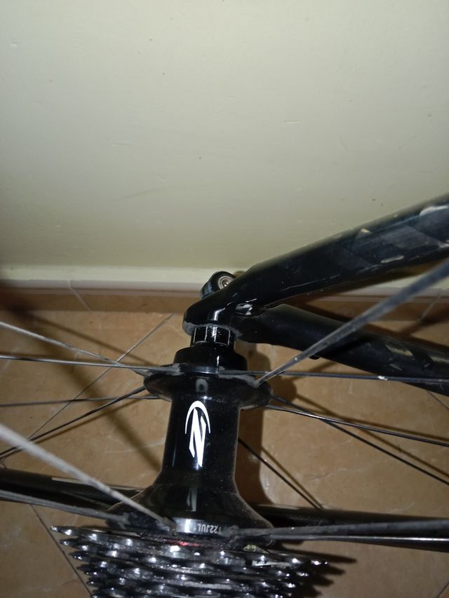Ruedas Zipp 60 carbono son originales 
